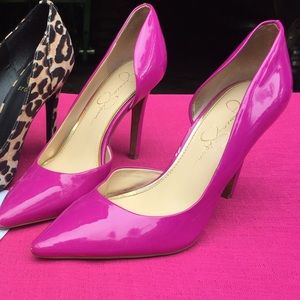 Jessica Simpson pink heels 👠